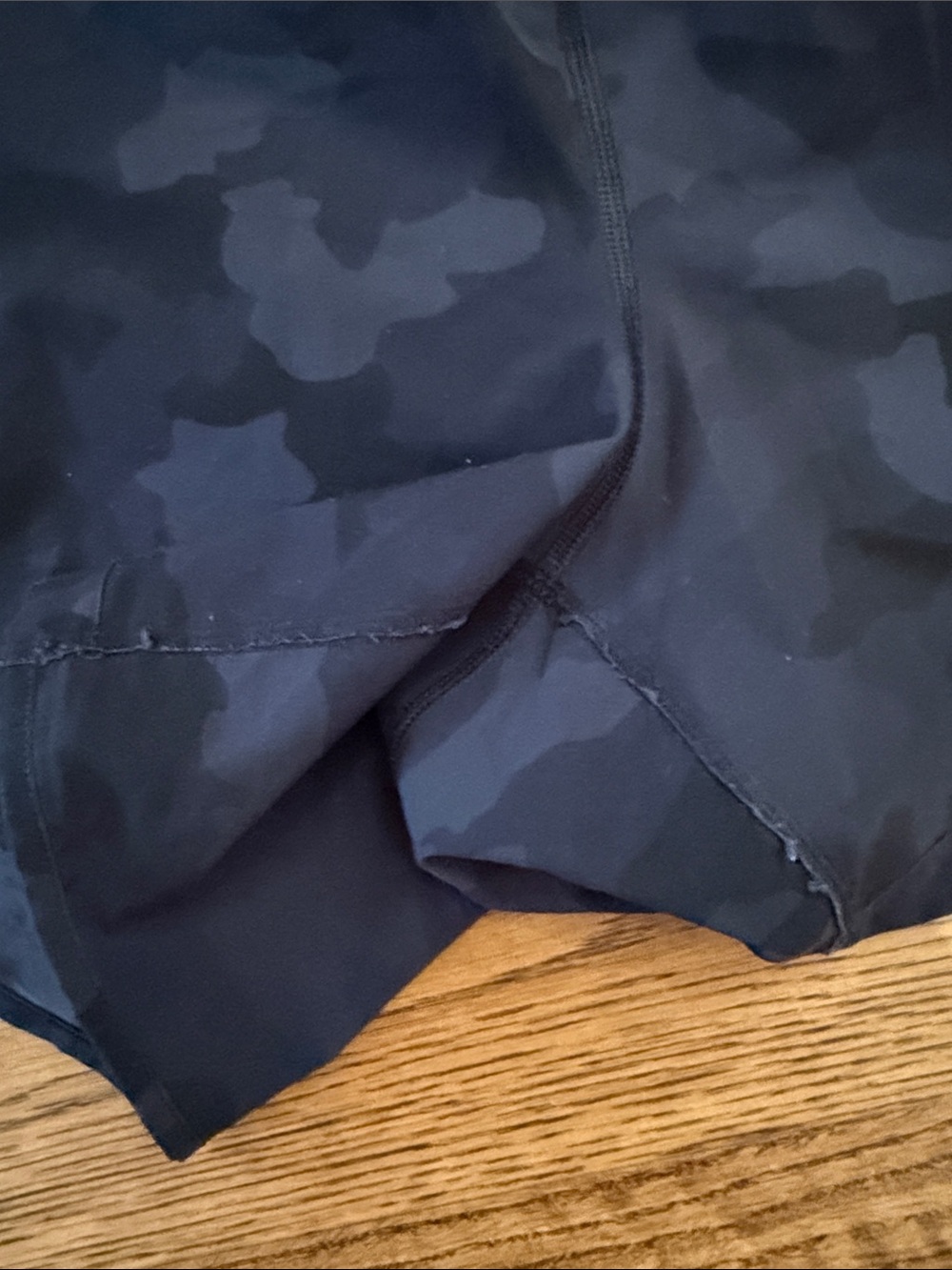lululemon athletic Women's Dark Black Camo Running Shorts 12 with pockets - Picture 6 of 7